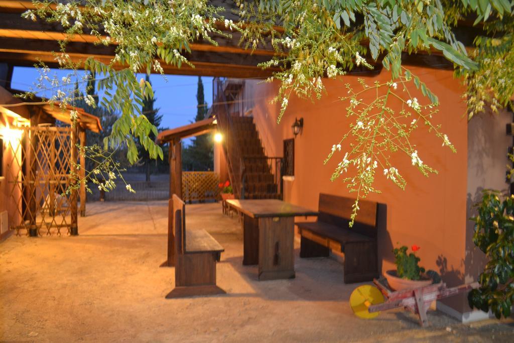 B&B Le Stagioni Castel Del Monte  Exterior photo
