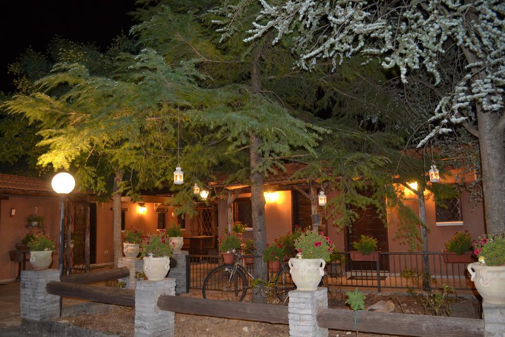 B&B Le Stagioni Castel Del Monte  Exterior photo